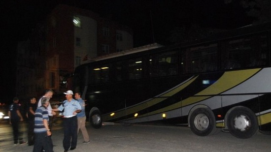 Otobüste balık istifi 72 kaçak Suriyeli yakalandı