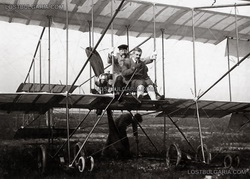 Ferdinand 15 Temmuz 1910 Belcika'da. Uçağa binen ilk devlet başkanı