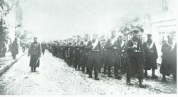 Üsküp'e yürüyen Sırp askerleri