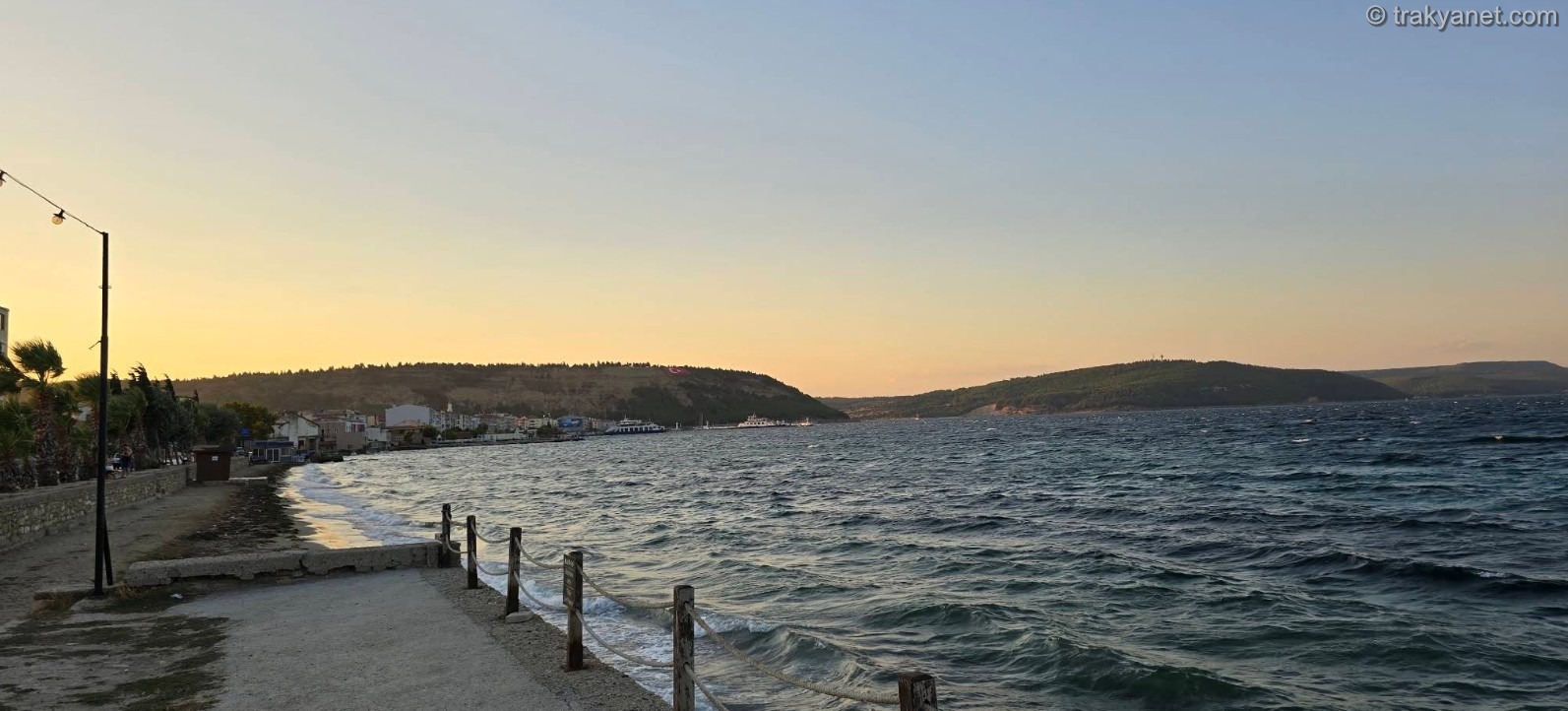 Eceabat Halk Plajı